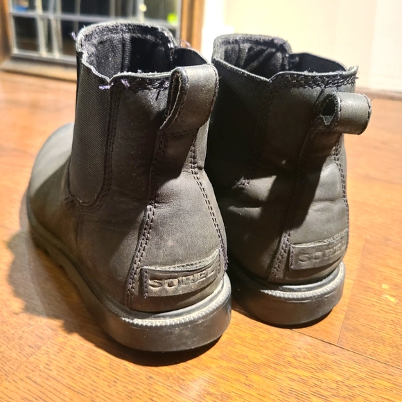 Sorel Ainsley Chelsea Boot - Picture 3 of 5